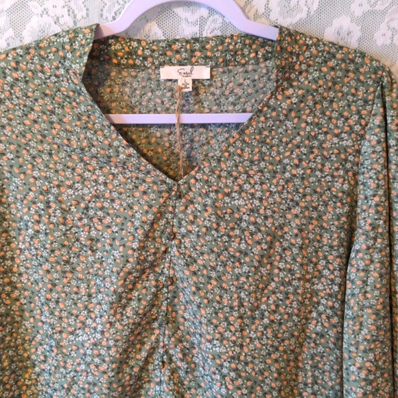 FLOWY DEEP GREEN DRESS - Picture 2 of 7